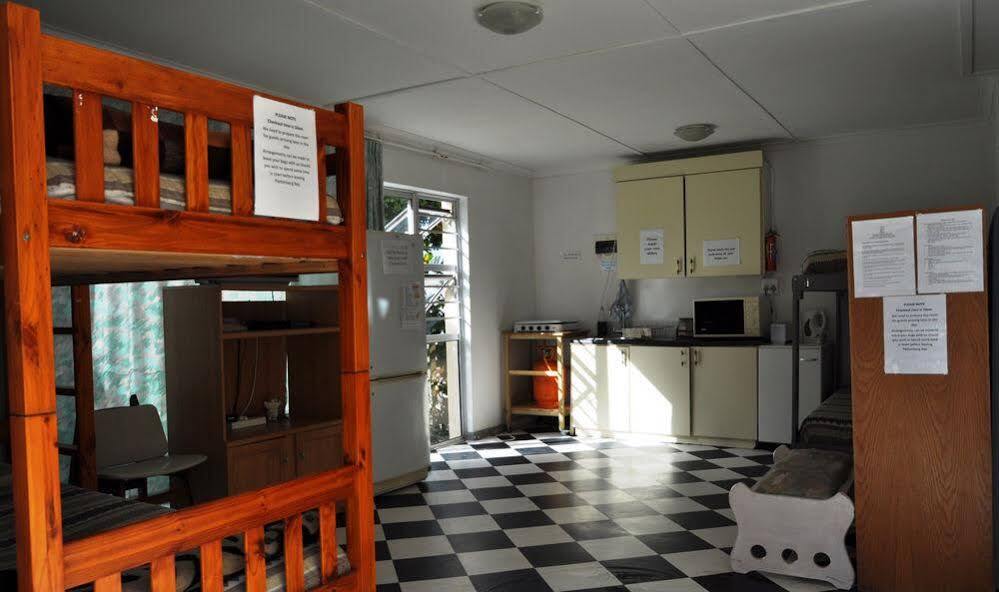 Amakaya Backpackers Travellers Accommodation Plettenberg Bay Exterior foto