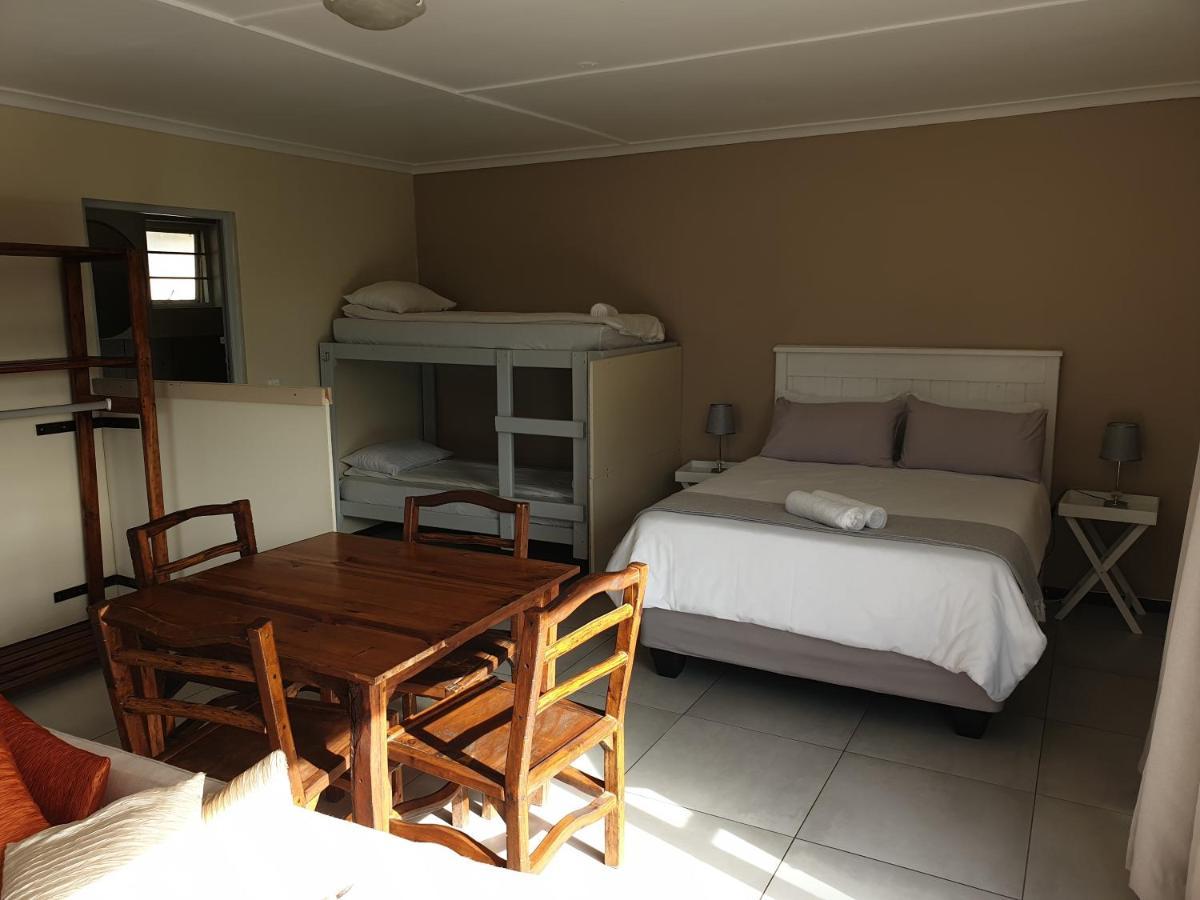 Amakaya Backpackers Travellers Accommodation Plettenberg Bay Exterior foto