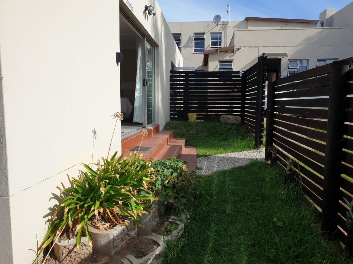 Amakaya Backpackers Travellers Accommodation Plettenberg Bay Exterior foto