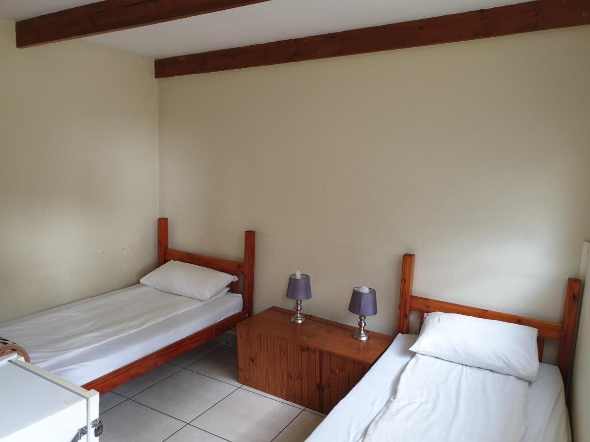 Amakaya Backpackers Travellers Accommodation Plettenberg Bay Exterior foto